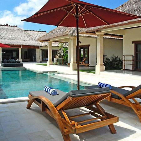 Villa Alam Seminyak Buitenkant foto